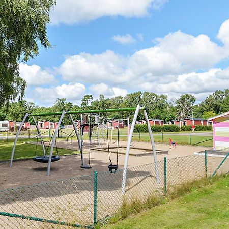 First Camp Karlstorp-هالمستاد المظهر الخارجي الصورة
